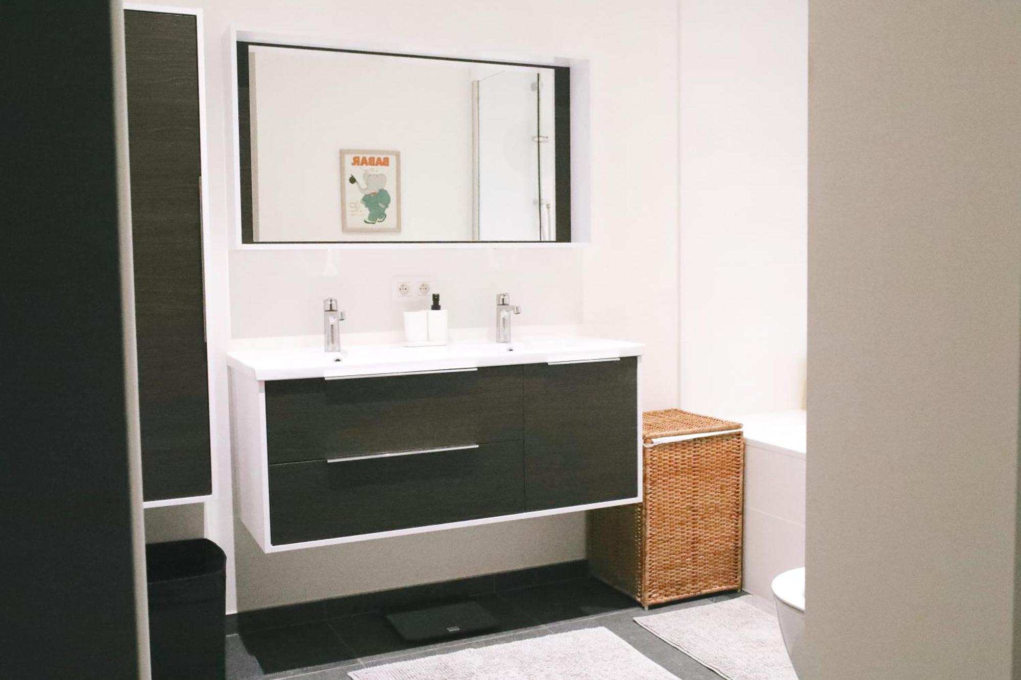 Luxury 2 Bedroom - Antwerp City Centre Exteriör bild